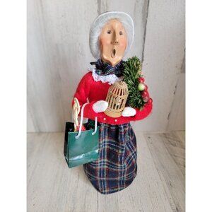 Byers Choice old lady bird in cage wreath vintage caroler Xmas decor